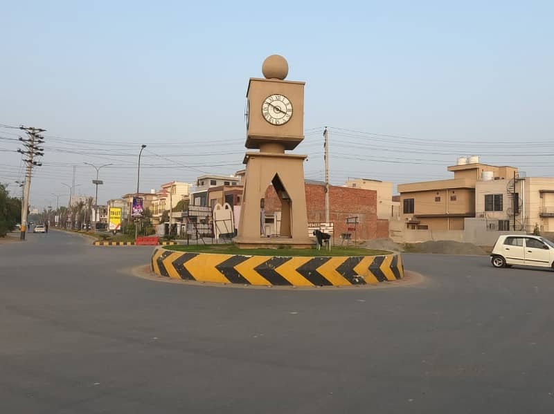 Get Your Hands On On Excellent Location Residential Plot In Lahore Best Area 6