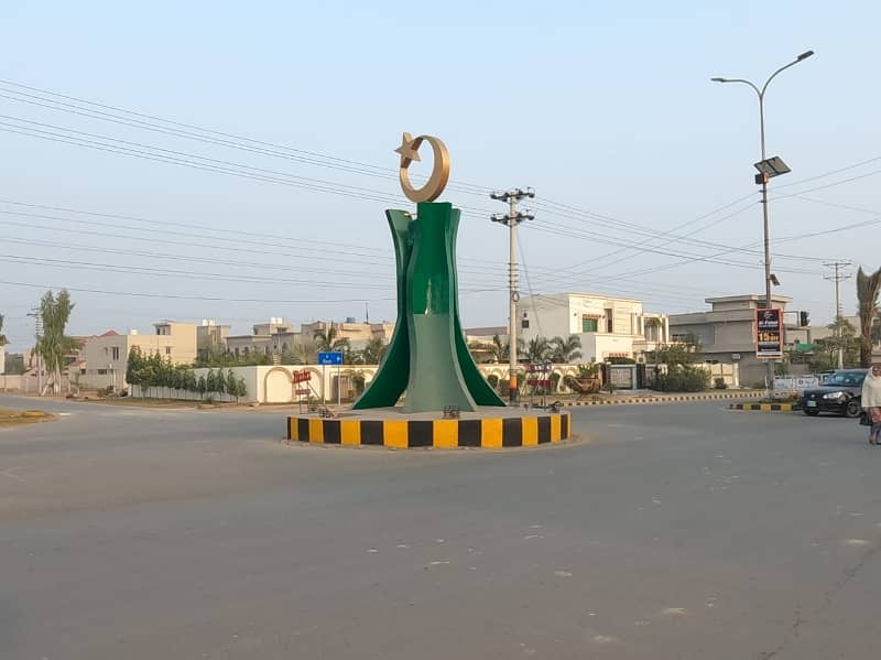 Get Your Hands On On Excellent Location Residential Plot In Lahore Best Area 11