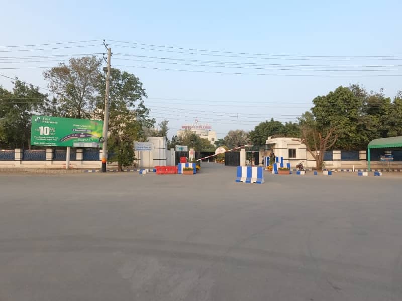 Get Your Hands On On Excellent Location Residential Plot In Lahore Best Area 14