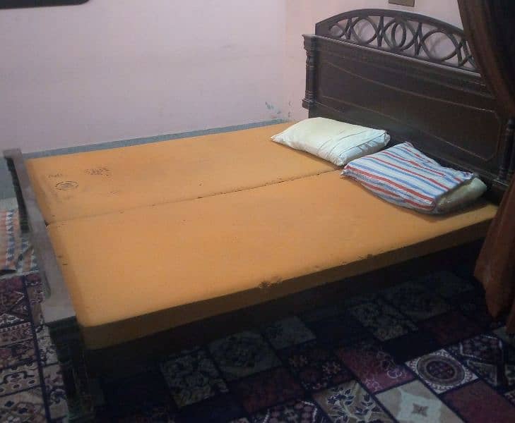 Wooden Bed Set for sale 3