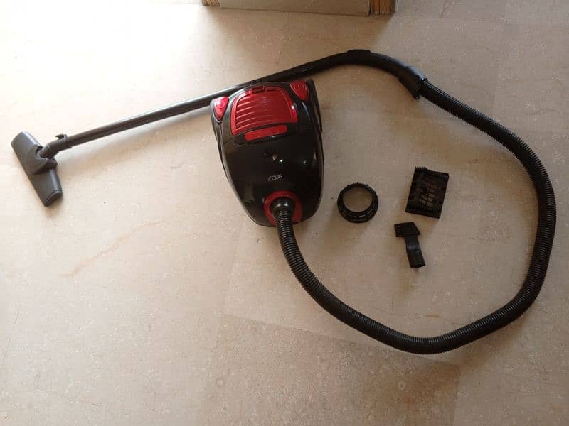 Vacuum Cleaner Brand New 1