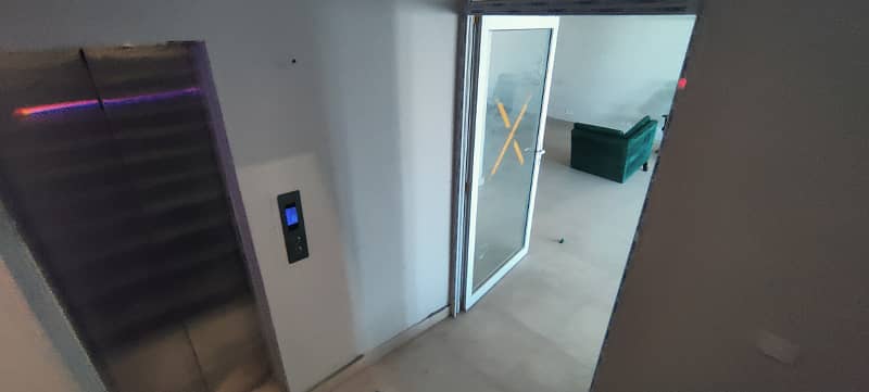 6 Marla Brand New 2ND Floor With Lift 24