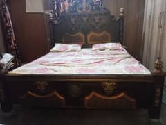 Bed with metress for sale price me thori kami beshi ho. jye gi 0