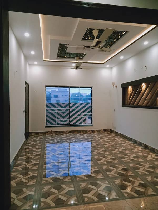 10 Marla upper portion For Rent In bahria town lahore 14
