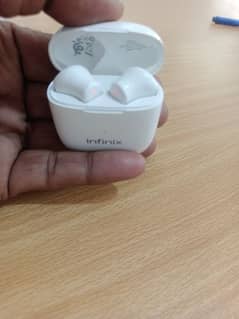 Infinix XE 22 ear buds 0