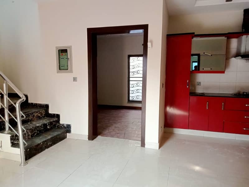 5 Marla Upper portion For Rent In Sector D Bahria town lahore 7