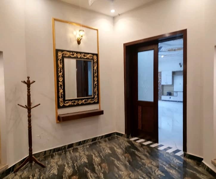 Ideally Located Upper Portion For rent In Johar Town Available 4