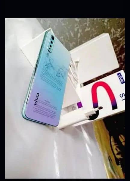 03204728098 vivo s1 8gb 256gb with box and charge 4