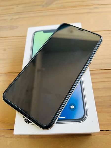 Iphone X 256GB (With Original Box) NON-PTA 5