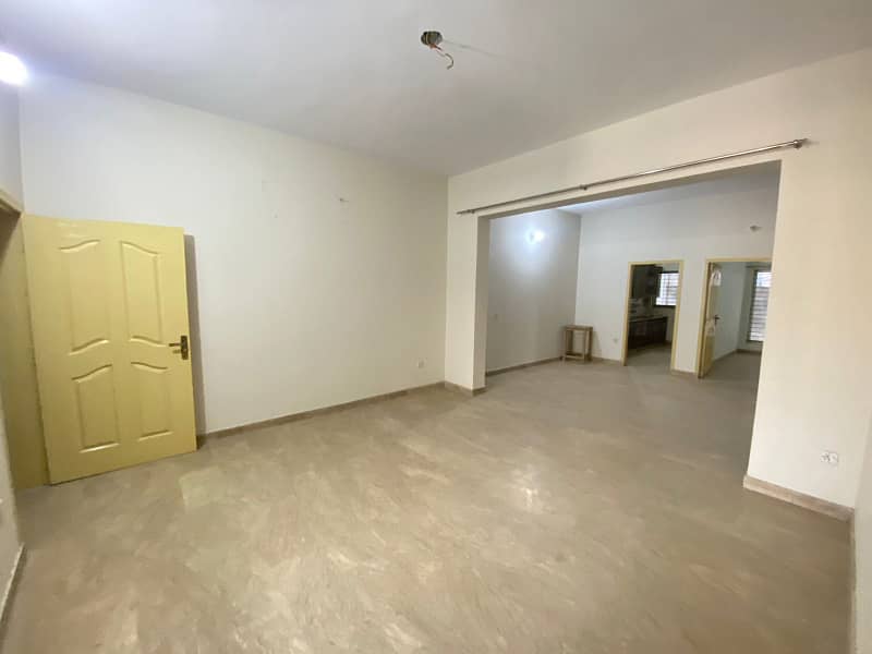 Beautiful Solid Build 6 Marla House With Gas Meter For Sale Ali Park Near Bhatta Chowk 1