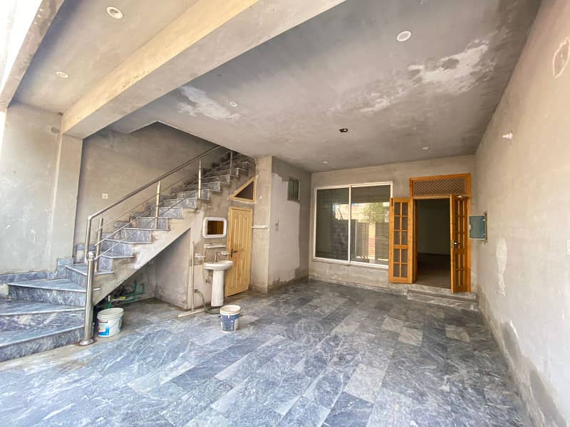 Beautiful Solid Build 6 Marla House With Gas Meter For Sale Ali Park Near Bhatta Chowk 3