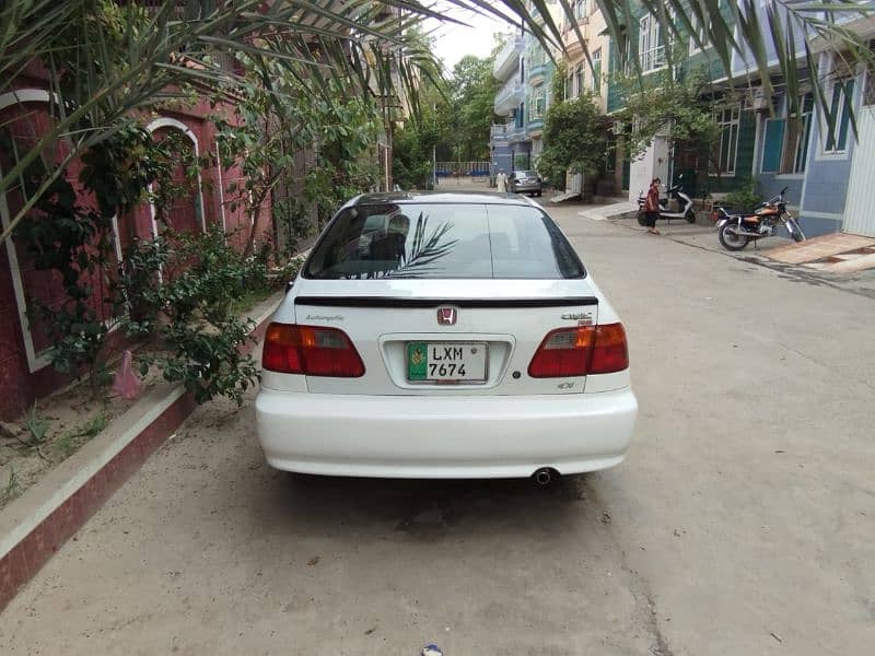 Honda Civic EXi Automatic in good condition. 3