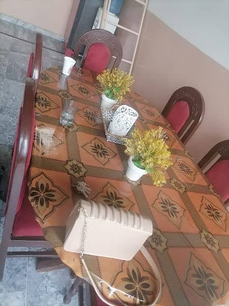 dinning table full set . Good condition 3