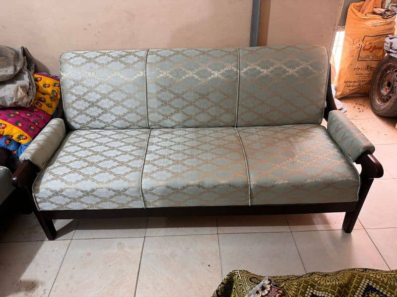 5 Seater Used Sofa Just Like Brand New 3