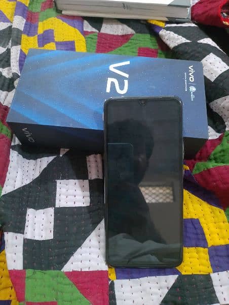 Vivo V 21 e urgent sale Condition 10 by 10 1