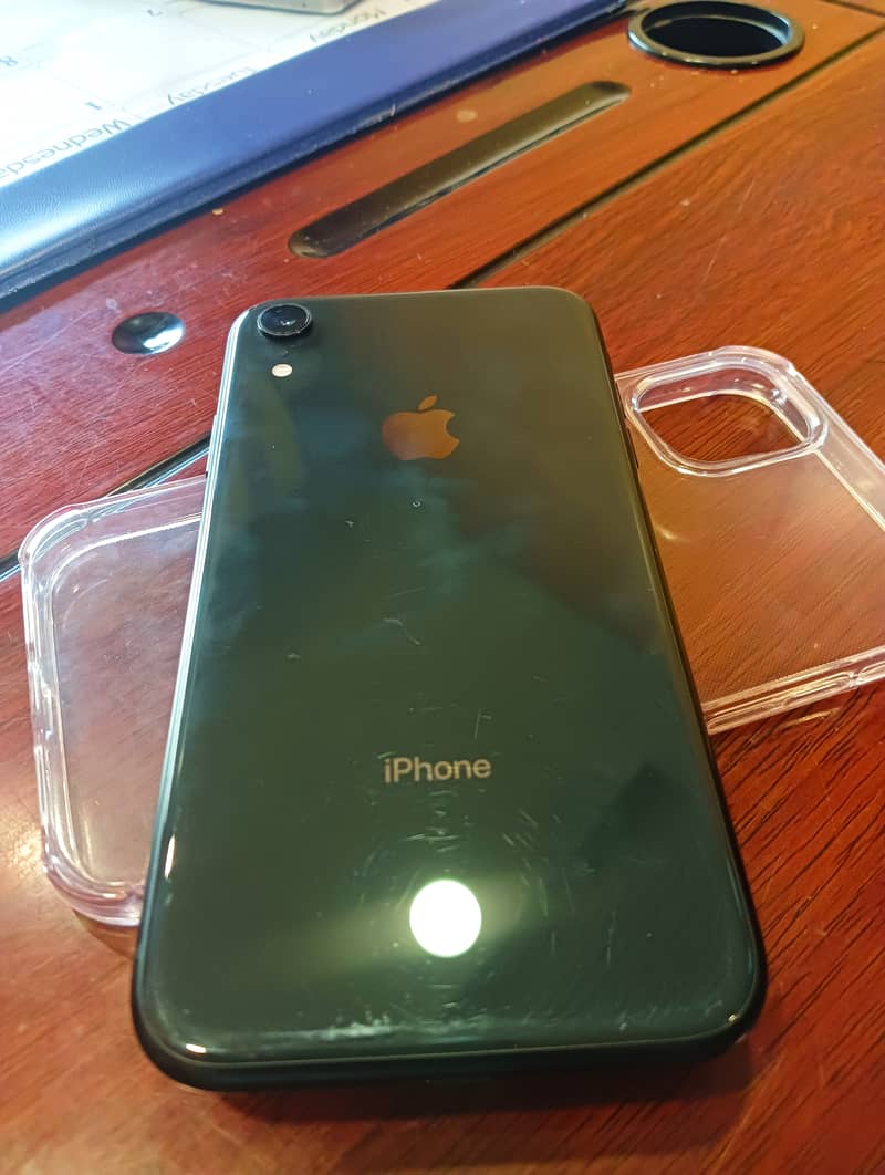 Iphone XR 64GB Non factory unlock 10/10 1