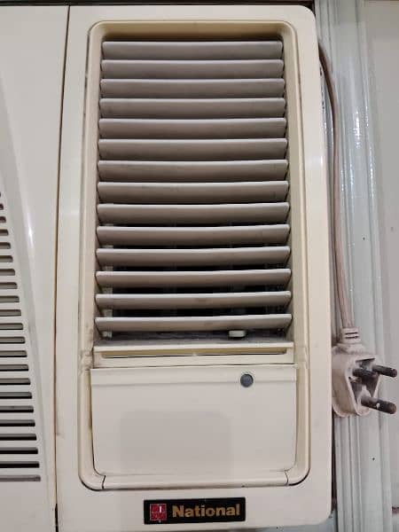 Window AC NATIONAL (Used like New) 1