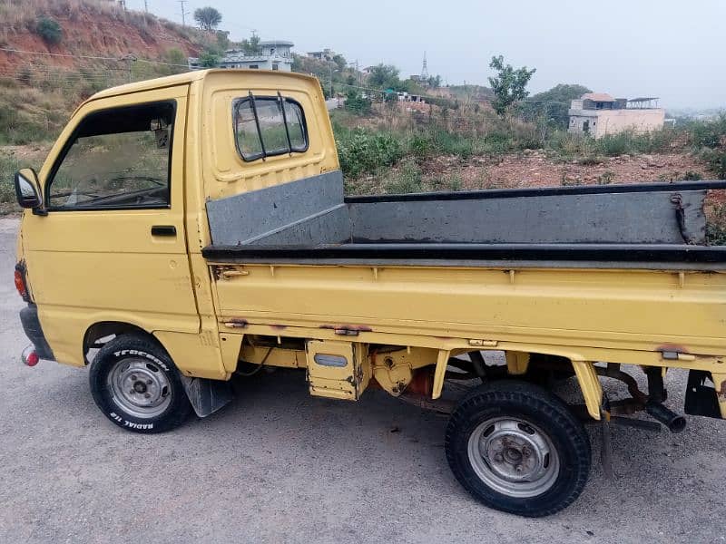 Daihatsu Hijet 1993 model amport  2000 in Pakistan number jehlam 2