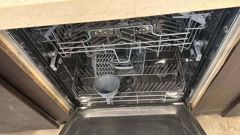 Teka Dishwasher 3