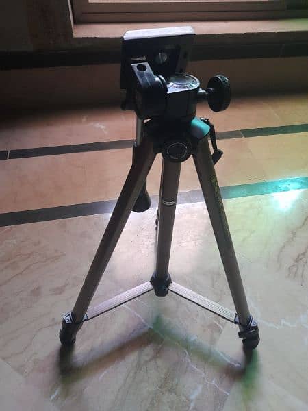 F1rst Moonlight Camera Tripod 1