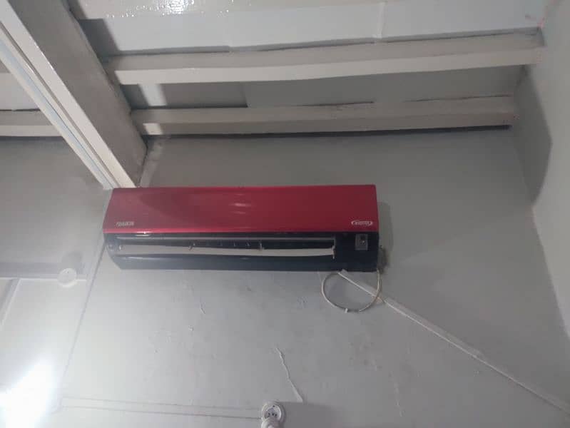 Daikin 1.6 Ton Inverter 2