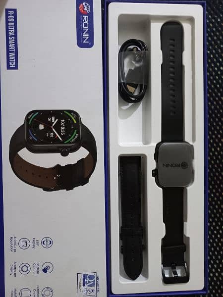 R-09 Ultra Smart Watch 1