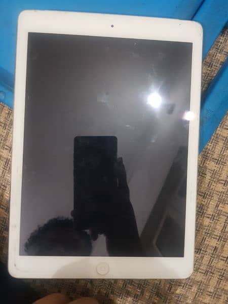 IPAD AIR 128 GB best for kids and for use 1