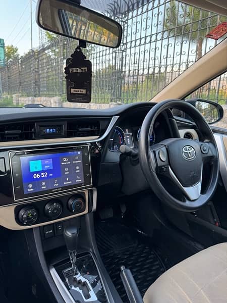 Toyota Corolla Altis 1.6 2017 8