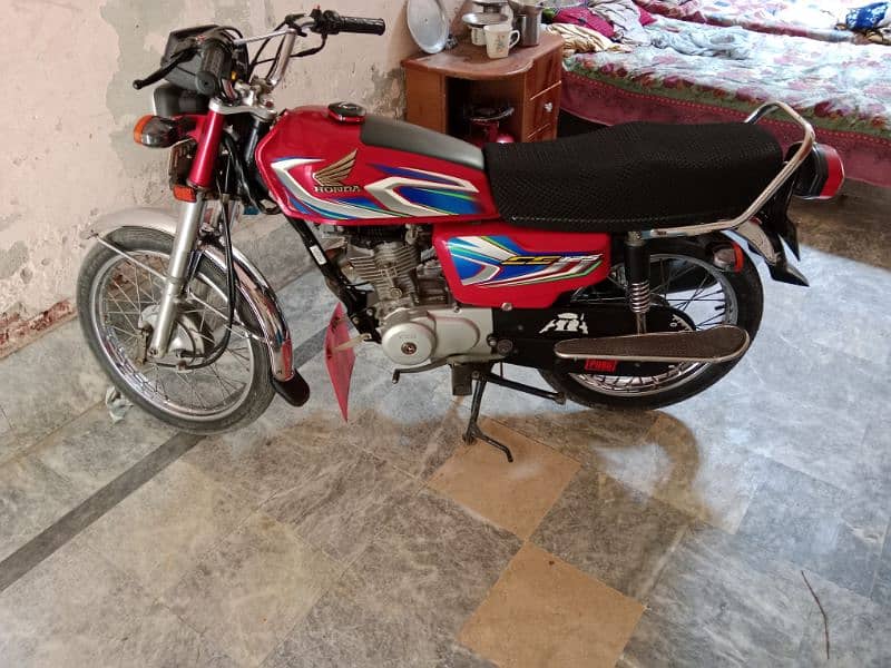 Honda cg 125 fit bike all Punjab ka number ha 1