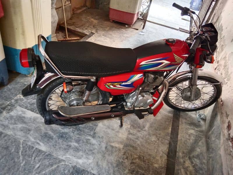 Honda cg 125 fit bike all Punjab ka number ha 2