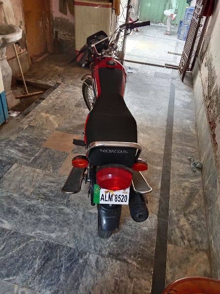 Honda cg 125 fit bike all Punjab ka number ha 17