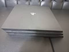 PlayStation 4 pro 1tb