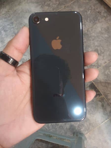 Iphone 8 /256 Gb 4