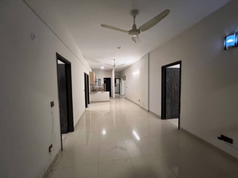 Four bed luxury apartment for rent in Gulberg Green 7