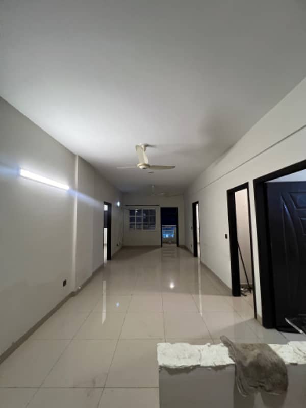 Four bed luxury apartment for rent in Gulberg Green 17