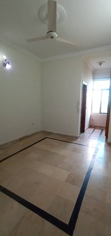 6 Marla upper portion available for rent in E-11 2