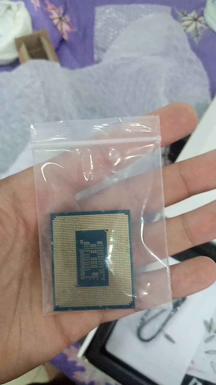 Core i5-12400F processor 0