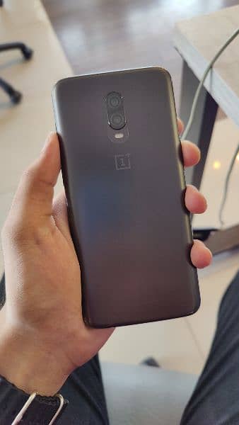 OnePlus 6T 8/128 1