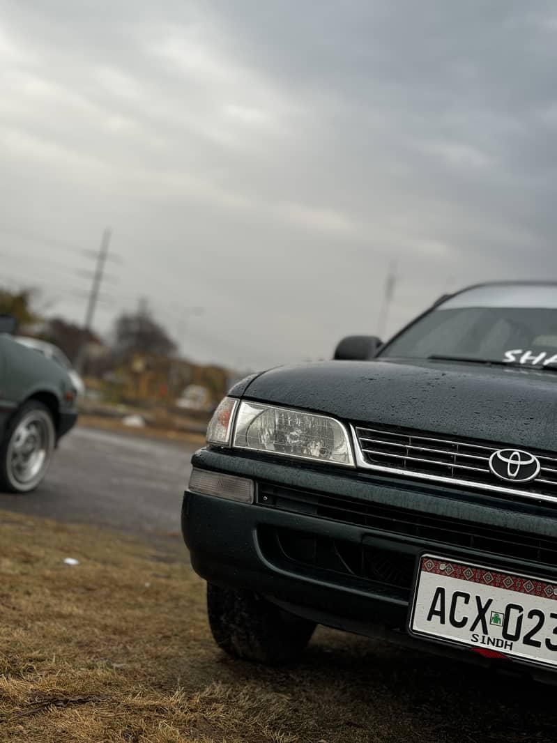 Toyota Corolla XE 2000 2