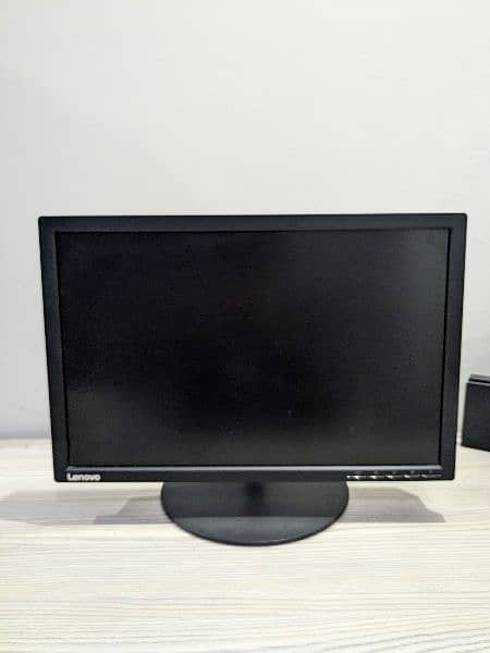 Lenovo 19.5 inch monitor, 1080p60hz 1