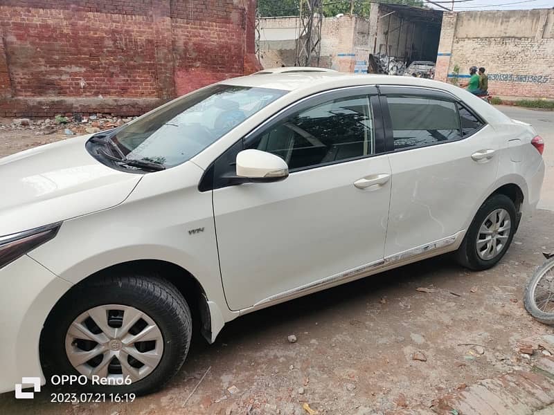 Toyota Corolla GLI 2016 Total Genuine 18