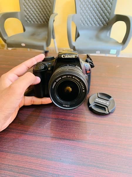 Canon DSLR 1300D 1