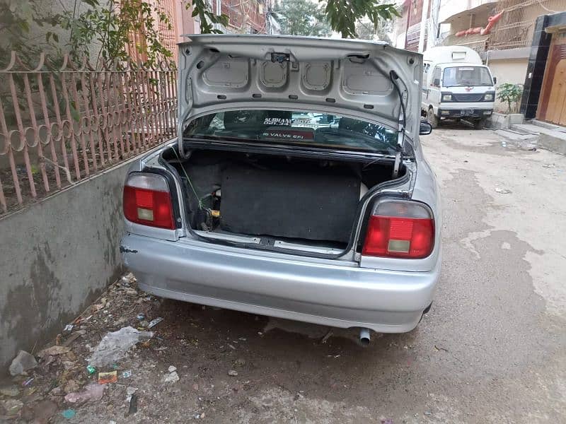 Suzuki Baleno 2004 1