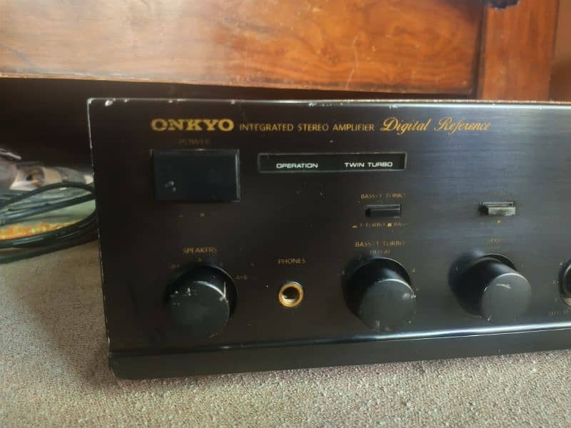 Onkyo amplifier made in Japan 1