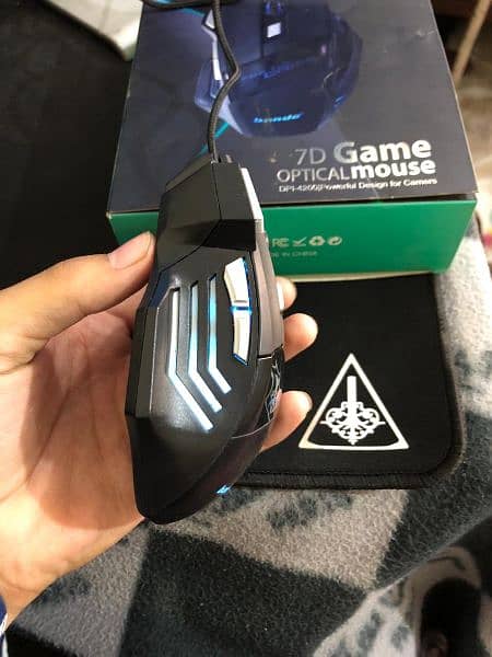 gaming mouse 1