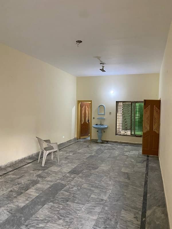 1 kanal lower portion for rent in Aitchison society 10