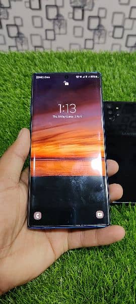 Samsung Galaxy Note 10 plus 5G   12/256 10