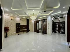 10 MARLA HOUSE AVAILEBAL FOR RENT IN BAHRIA TOWN LAHORE