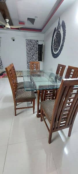 dining table made of sheesham wood 1