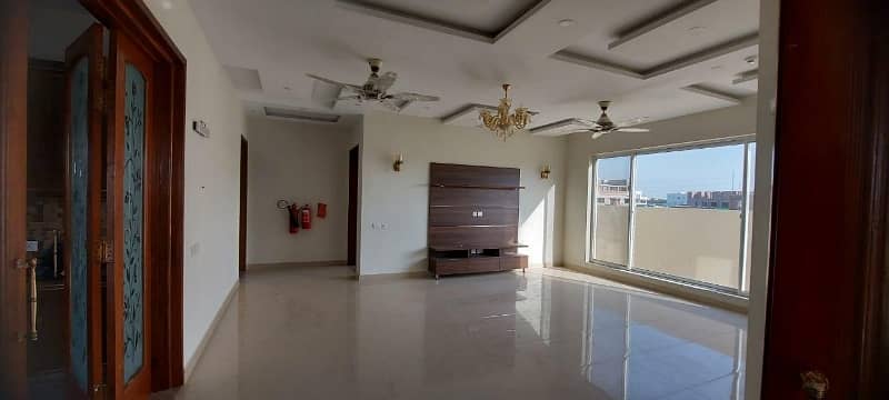 Kanal Lower Portion 2 Bed Available For Rent In Dha Phase 4 10